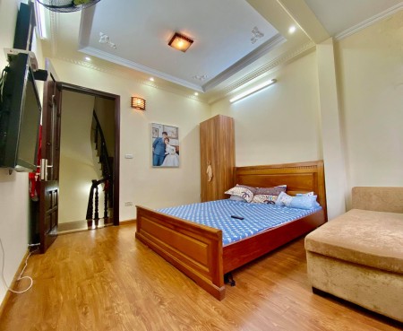 Bán nhà mặt tiền, DT 91m² gần Hồ Phú Diễn, 4 mặt thoáng, ô tô vào nhà chỉ 6,x tỷ