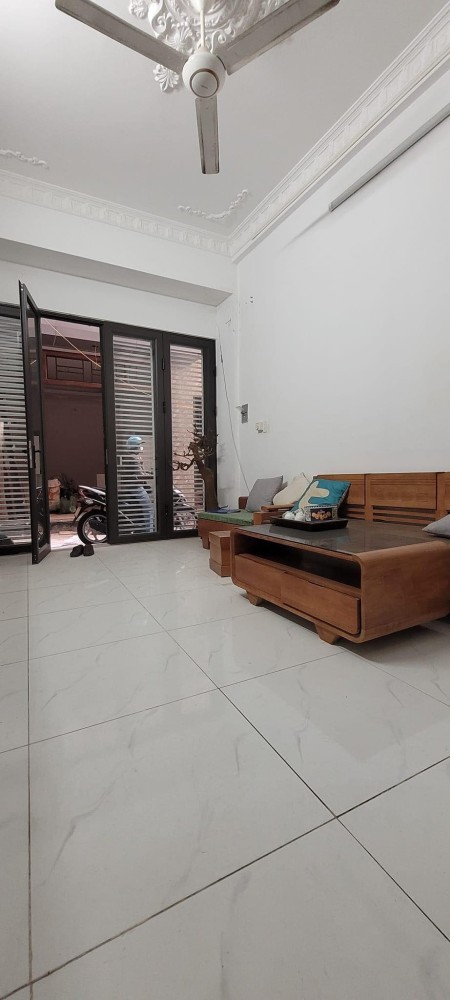 Cần bán nhà Trần Khát Trân. Nở hậu 48m2, 3 tầng, an sinh đỉnh, chỉ 4.15 tỷ