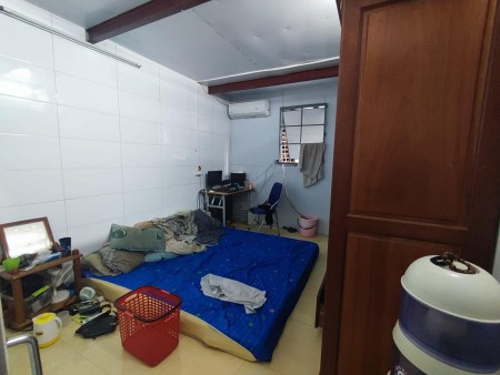 Bán nhà phố Bạch Mai, Hai Bà Trưng 26M2 x 2 tầng, ra phố 50M, giá 2.45 tỷ