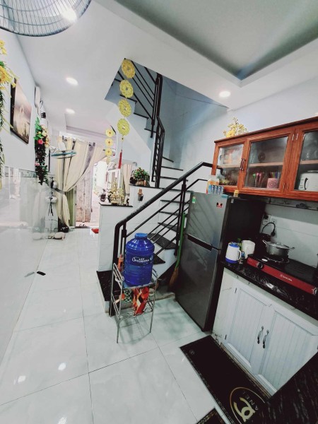 Bán Nhà Riêng, Đường Độc Lập, Q. Tân Phú, 77m2, Đúc 4 tầng, Giá Nhỉnh 7 Tỷ