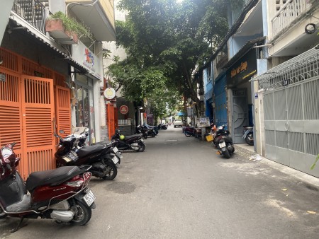 Thanh lý TS nhà 207/40-42 đường 3/2 đối diện nhà hát Hòa Bình, (10x13), 3 lầu