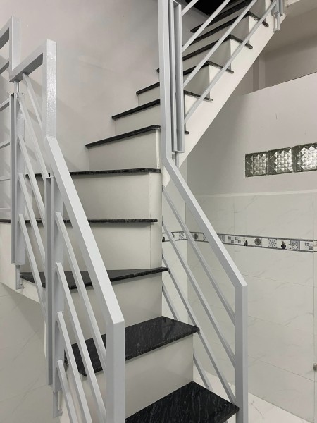 Nhà đẹp giá tốt Lý Thái Tổ Quận 10, diện tích 54m2, sát mặt tiền, giá 5.7 tỷ TL Chính Chủ