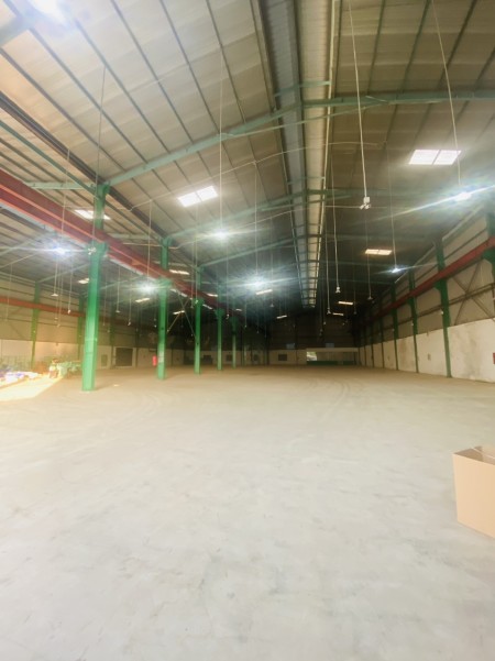 Cho thuê 3700m2 xưởng sản xuất mặt đường Nguyễn Tất Thành, Vĩnh Yên