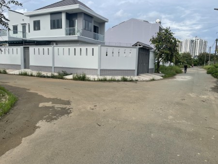 Chính chủ cần bán 200m2 lô đất biệt thự nằm đường Liên Phường thành phố Thủ Đức