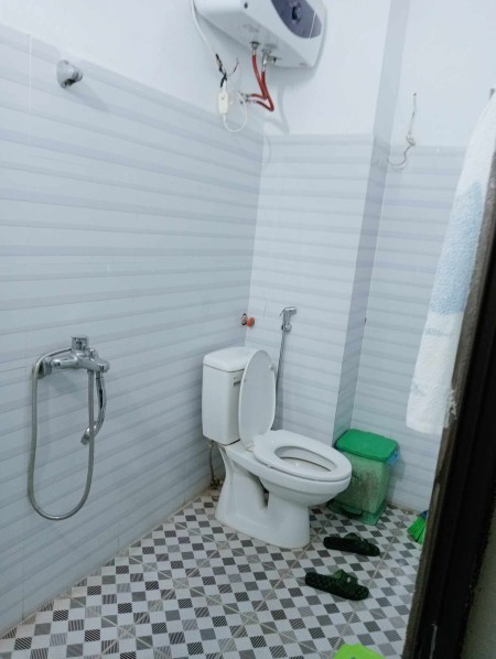 Rẻ bèo nhà Việt Hưng 55m, giá 2.95 tỷ, 5 tầng, nhà xây năm ngoái, cách ô tô 50m