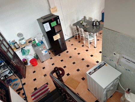 Cho thuê ký túc xá tư nhân giá rẻ bao mọi chi phí nằm trong biệt thự mini thoáng mát gần sân bay