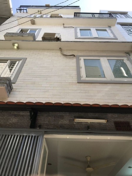 Siêu phẩm nhà riêng 4 tầng, hẻm thông, khách cắt lỗ 300 triệu tại đường Bà Hạt, Quận 10, DT 24m²