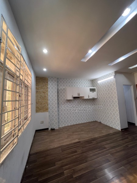 Tìm khách thuê toà nhà mặt tiền đường D4, phường Tân Hưng, Quận 7