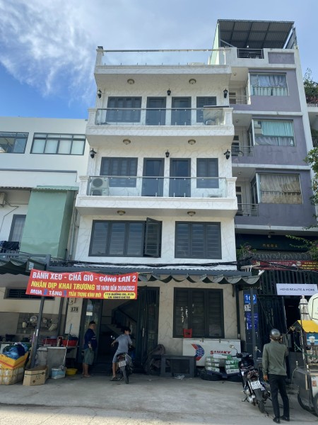 HOT!!! Nhà mặt tiền Đường D5, Phường 25, Bình Thạnh.