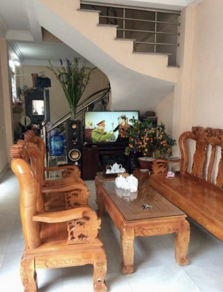 Cần bán nhà 2 tầng 50m2, gần khán đài A, tại sân vận động Mỹ Đình