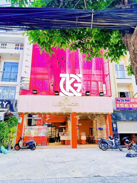 Tòa nhà góc 2 mặt tiền CMT8, quận Tân BÌnh - Diện tích 250m2 - Giá 1xxx