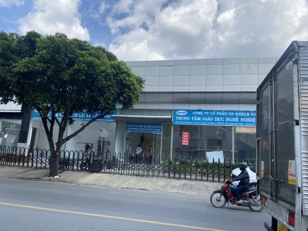 Hot mặt bằng góc Phổ Quang, Quận Tân Bình - DT 150m2 - Giá giảm sâu 50 triệu/ tháng