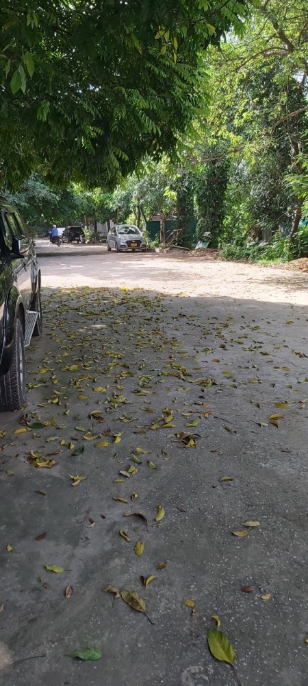 Gia đình cần tiền bán gấp mảnh đất mặt ngõ 264 Âu Cơ Diện tích 200m². Mặt tiền 8m Giá dưới 30tr/m