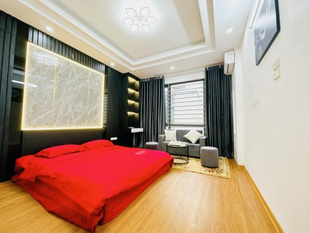 Bán chung cư mini 6 tầng Dương Quảng Hàm - ô tô đỗ cửa - doanh thu 60 triệu/ tháng