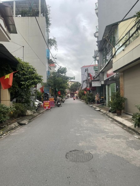 Bán đất 200m2 Đông Anh, mặt tiền 10,5m