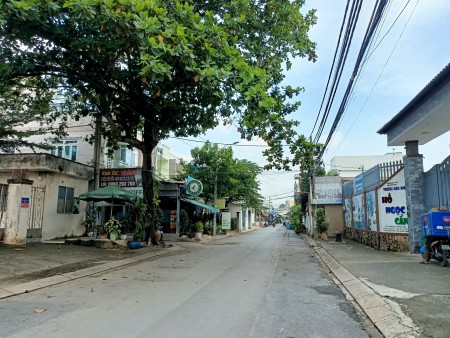 Nhà bán 3 tầng, 4,5*13m nở hậu, hẻm 5m, ngay Võ Chí Công, Q9, chỉ 5,1 tỷ