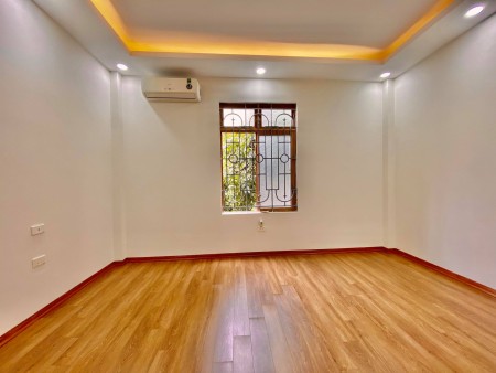[ Trương_Định, Hoàng_Mai ]. Nhà 35m2, 4T, 3,9 tỷ, LÔ GÓC, NGÕ THÔNG