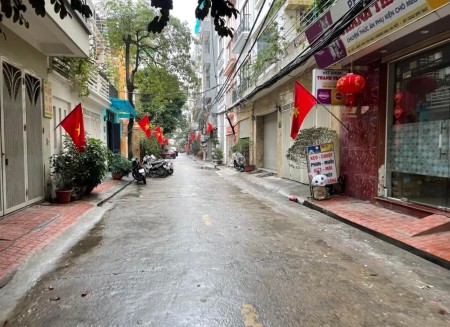 Nhà phân lô, ô tô tránh cực hiếm: Trường Chinh - Giải Phóng