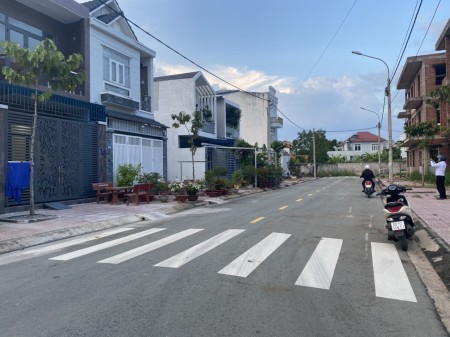 Chính chủ Lô đất 80m2 ngay Bến Xe Biên Hoà, phường Quang Vinh. Đúng giá 1,6 tỷ