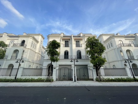 [Bán biệt thự song lập 150 m2] - mặt tiền 10m - 77m2/sàn, gần hồ, giá 24 tỷ Vinhomes Ocean Park