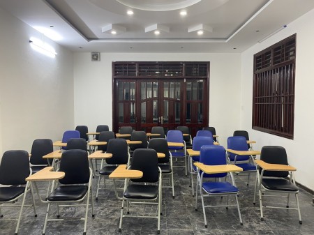 Cho thuê phòng dạy học đầy đủ tiền nghi