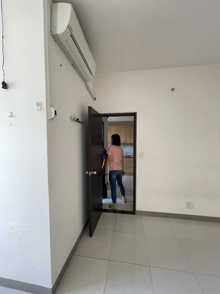 Cần cho thuê gấp căn hộ Sky 9, ngay vòng xoay Liên Phường, Đường Liên Phường, Phú Hữu, Quận 9.