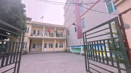 Thạch Bàn - 80m² đất, ô tô vào đất, bán giá 6 tỷ 800 triệu, mặt tiền 8m. Liên hệ: 0987883182.