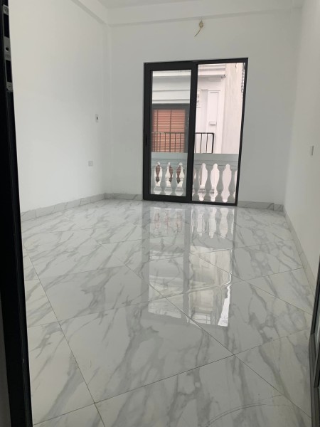 Bán nhà riêng lô góc, ở ngay, ra gần phố Minh Khai giá 4,7 tỷ
