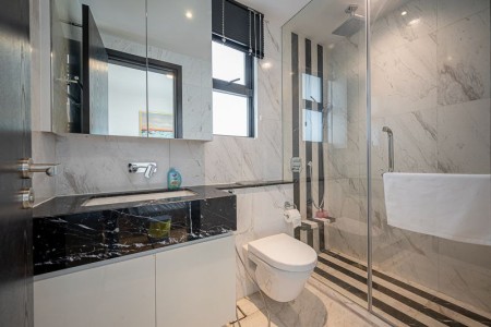 Cho thuê nhanh căn hộ - 2PN2WC ít nội thất duy nhất giá chỉ 23tr tại TT Quận 1.