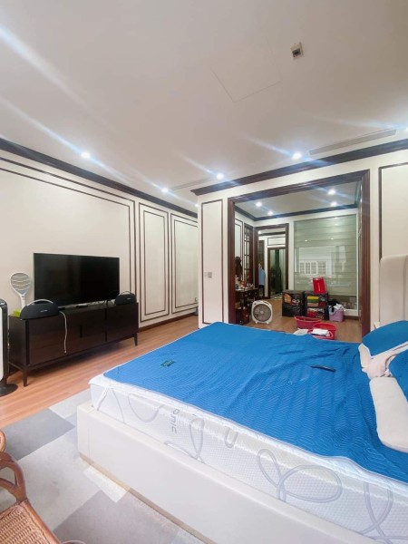 Bán nhà phố Vọng, DT 80m² x 6 tầng, thang máy, Gara, MT rộng KD văn phòng, nhà đẹp ở luôn