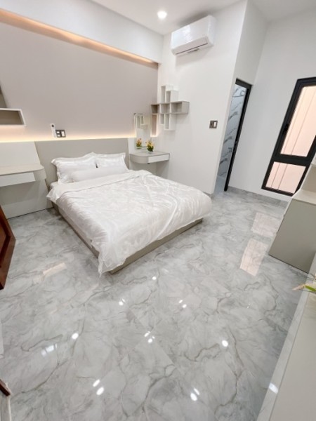 Bán nhà gấp ngay Nguyễn Thị Minh Khai, quận 1, DT 450m² (6,5x25), 4 tầng, 63 tỷ hơn