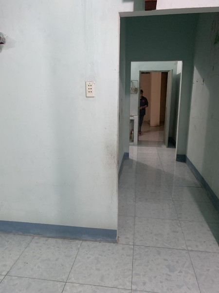 Cho thuê nhà nguyên căn mặt tiền đường nhựa