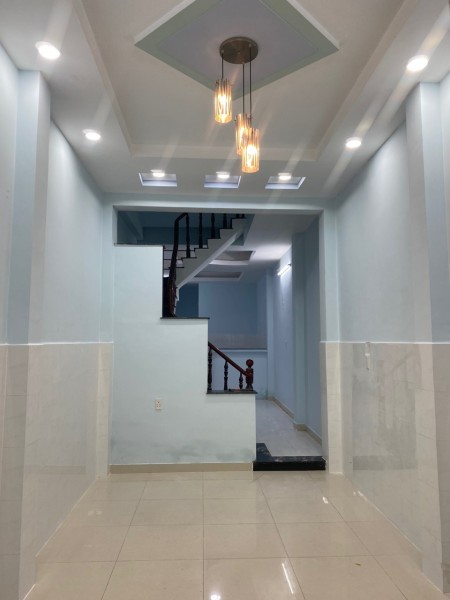 Cho thuê MTKD 12m thông Thạch Lam quận Tân Phú 3 x 20, 2 tầng, giá 10 triệu