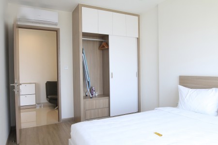Bán gấp căn hộ 1PN+1, DT 43m², full đồ, giá 1 tỷ 80 bao phí tòa S105 Vinhomes Smart City