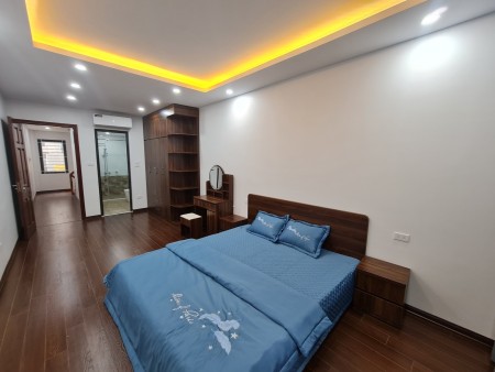 Bán nhà mặt phố Xã Đàn 31m2, giá 6,5 tỷ