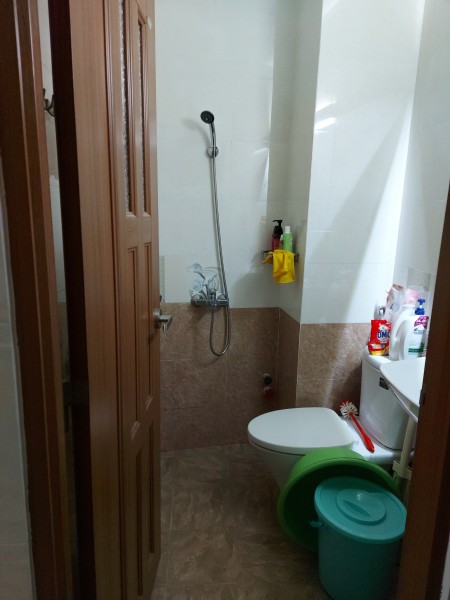 [Gấp lắm ạ]Mình cần tìm 1 bạn nữ có thể dọn vào đầu tháng 10.