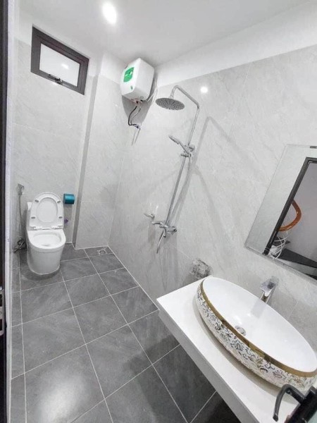 Bán nhà phương mai,đống đa hà nội,3 tầng,40m2 kinh doanh tốt. 7,2 tỷ