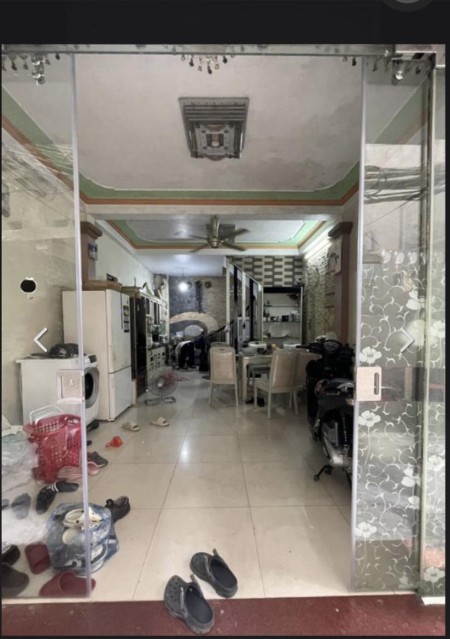 Cần bán nhà Ngọc Lâm, 6 tầng, mặt tiền 4.8m. Giá 4.8 tỷ, nhiều tiện ích ở sướng