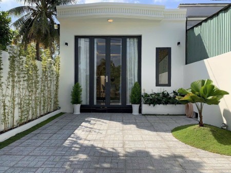 Nhà ngộp giá 1tỷ350 sổ hồng riêng nằm ngay gần Văn Miếu Trấn Biên Biên Hòa
