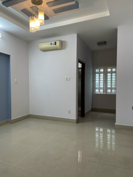 Bán nhà Quận Bình Thạnh giá 9,8 tỷ. Gần đường Phạm văn Đồng, Nguyễn Xí, Nơ Trang Long