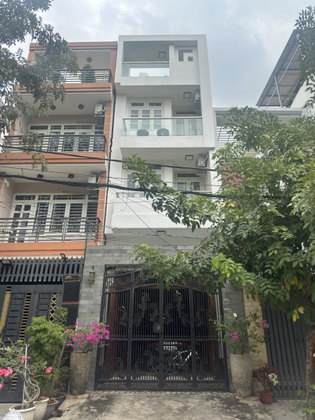 Nhà mới đẹp hẻm xe hơi thông ra Phạm Văn Đồng