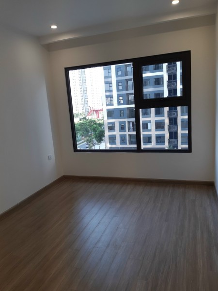 Cho thuê 2N đồ cơ bản 8tr Vinhomes Smart City