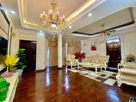 Cần bán nha xom ha dong 30m2, 3 tầng, 2.6 tỷ.