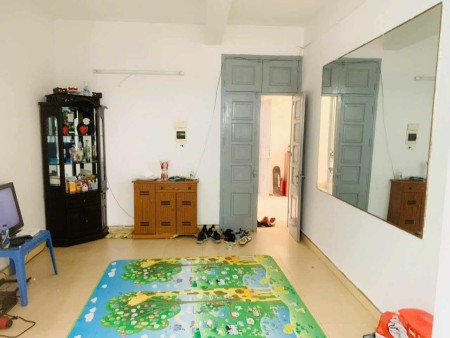 bán căn hộ 60m, 1 tỷ 350 triệu tại Ngọc lâm, có sổ , 0987883182