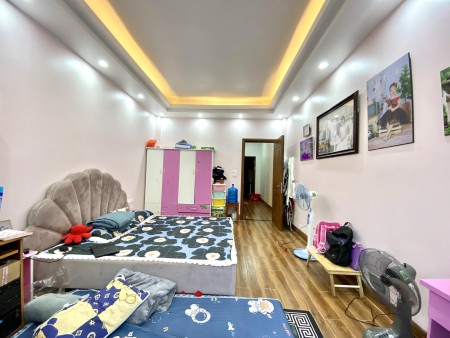 Cực Hiếm, Đẹp, Vị trí trung tâm, Bán Nhà Linh Lang – Đào Tấn, 40m, 4T, chỉ hơn 4 tỷ