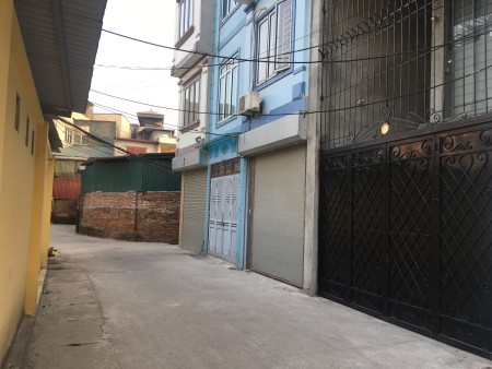 Cho thuê nhà diện tích 46 m2 ngõ 21 Tựu Liệt – ngay gần bến xe Nước Ngầm