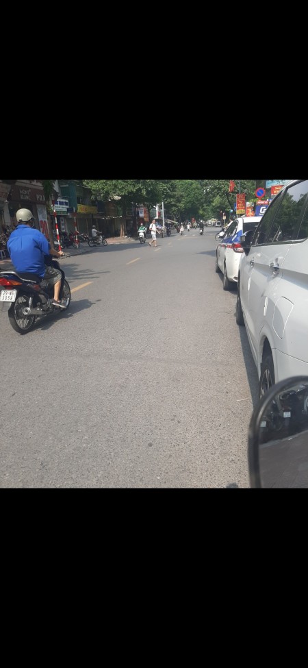 Ô tô vào nhà, 10M ra ô tô tránh, đẹp, full nội thất. Bán nhà Thạch Bàn, Long Biên 45M 5 tầng, 3 tỷ 6