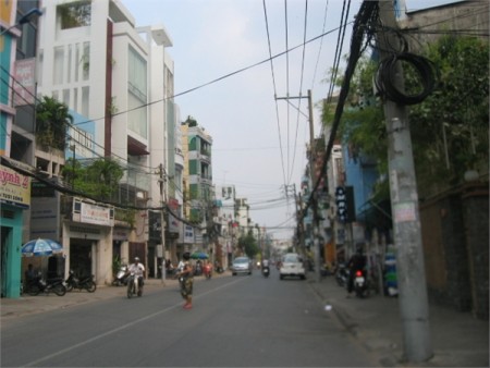 Bán nhà mặt tiền Huỳnh Văn Bánh, Phú Nhuận, trệt 3 lầu