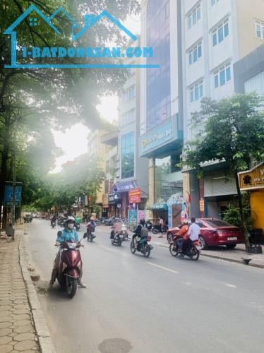 Bán nhà mặt phố trung tâm Cầu Mới, ngã tư Sở, giá 27 tỷ
