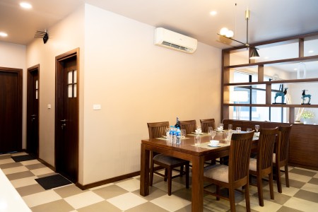 Cho thuê căn hộ 2pn 2wc, tòa nhà Việt Đức